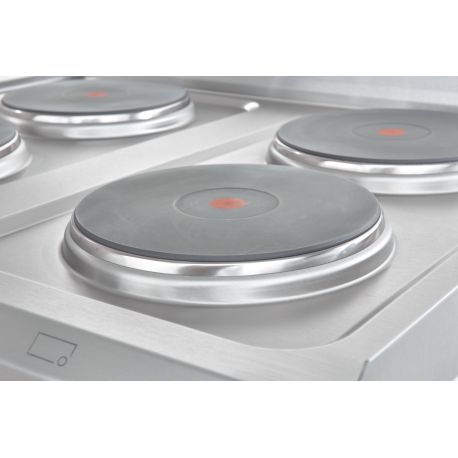 Fourneau 4 feux électriques sur four électrique ventilé GN1/1 - 600x400 - v3