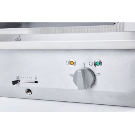 Grill à eau électrique simple à poser - v4